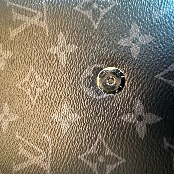 LOUIS VUITTON Saumur Slingbag Monogram Eclipse Authentic Box Receipt Exceptional - Picture 5 of 16